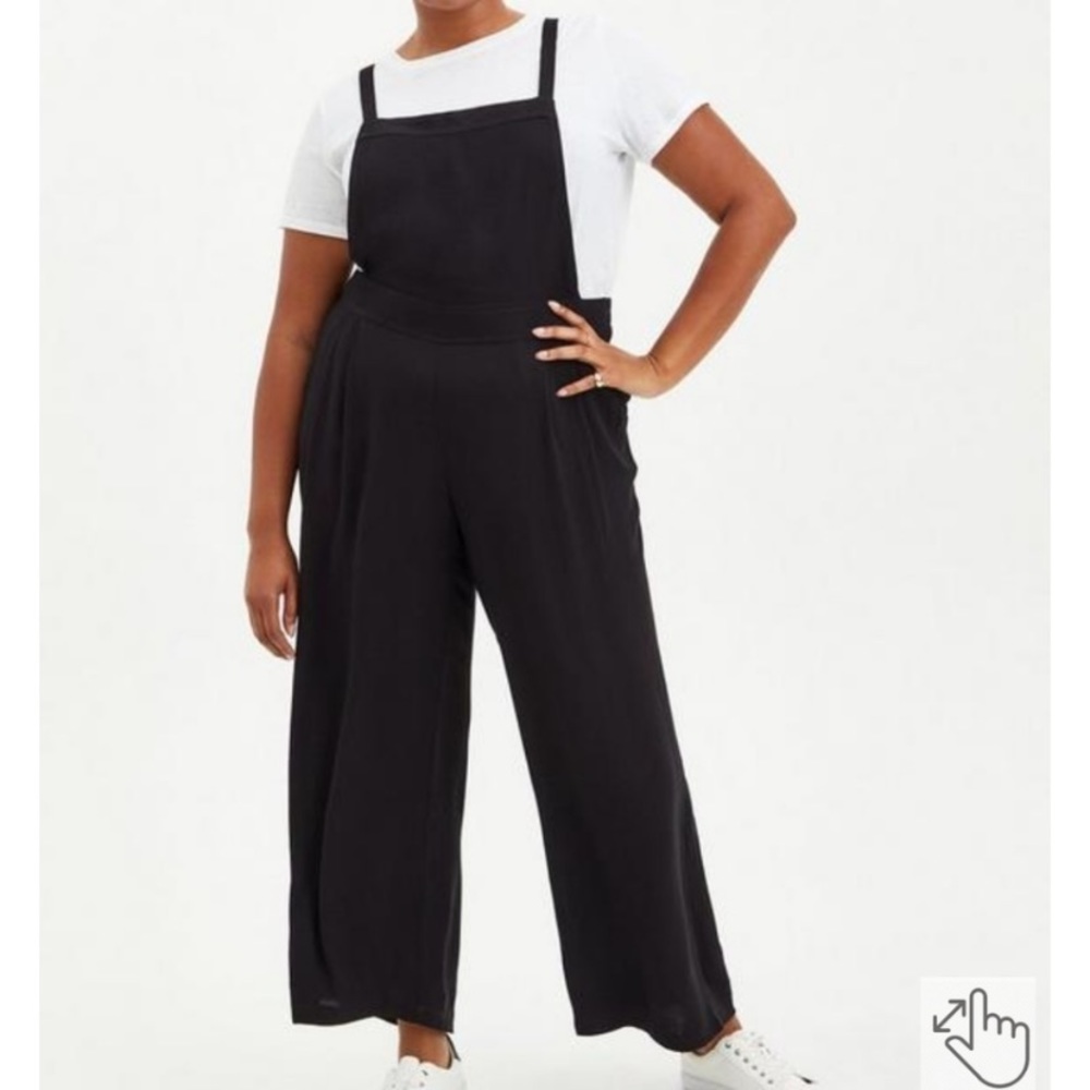 Torrid Wide Leg Stretch Crepe Jumper Overalls Jumpsuit Black Size 1X